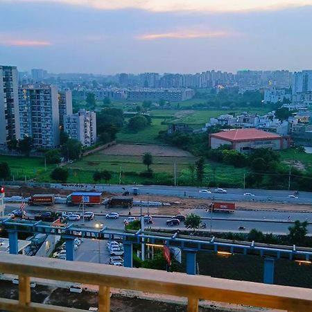 ホテル The Cerro Ricco 2 Zirakpur エクステリア 写真